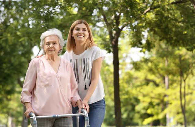 Purple Door Finders Seniors in Assisted Living for Gratitude Aging
