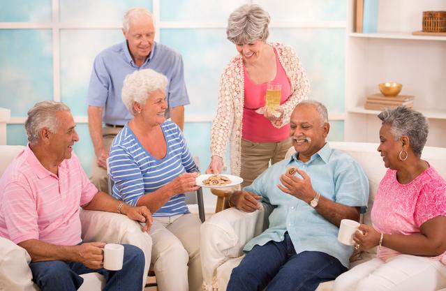 Purple Door Finders Seniors in Assisted Living for Gratitude Walks